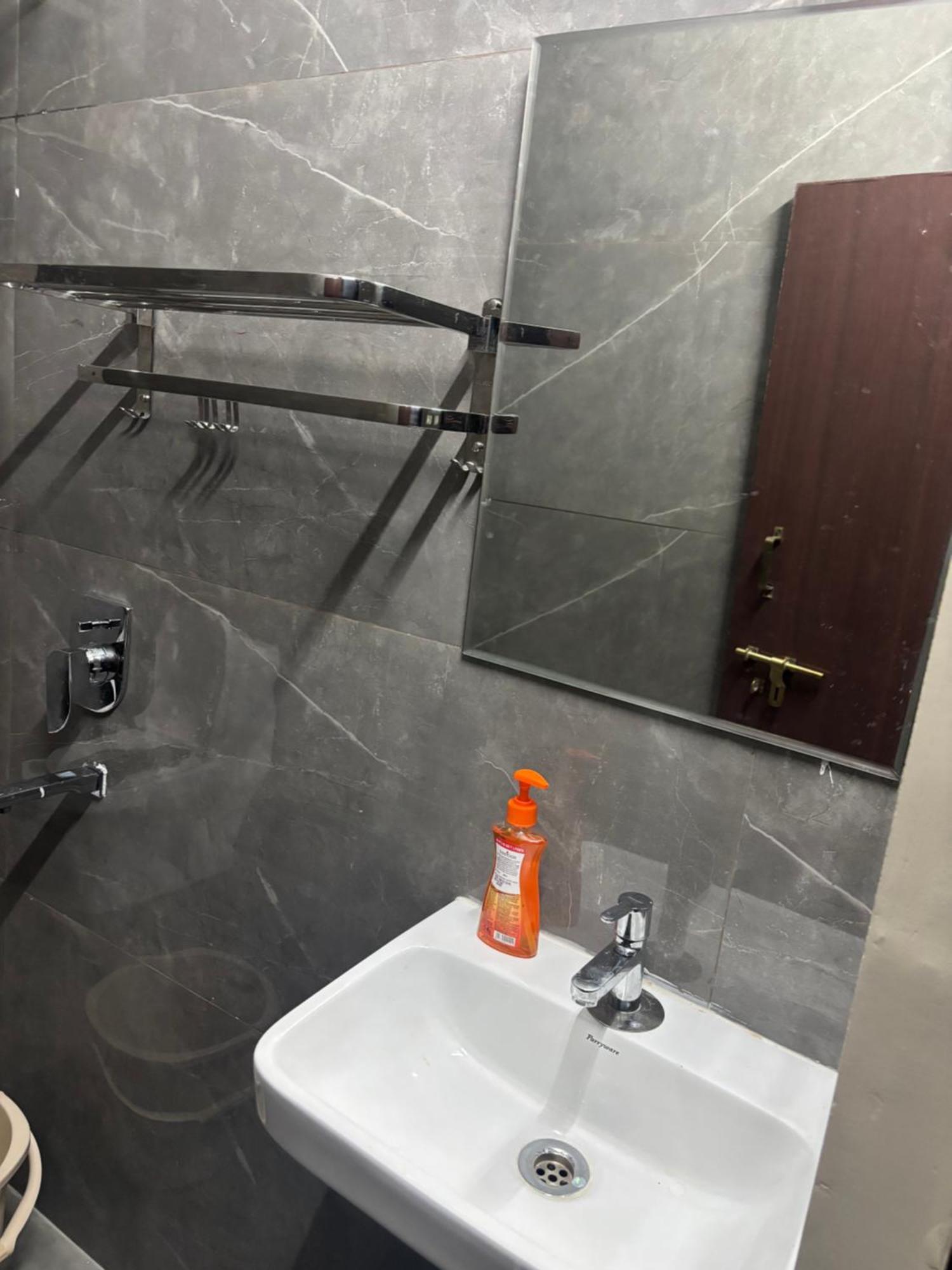 Nest Inn Homestay تيروباتي المظهر الخارجي الصورة