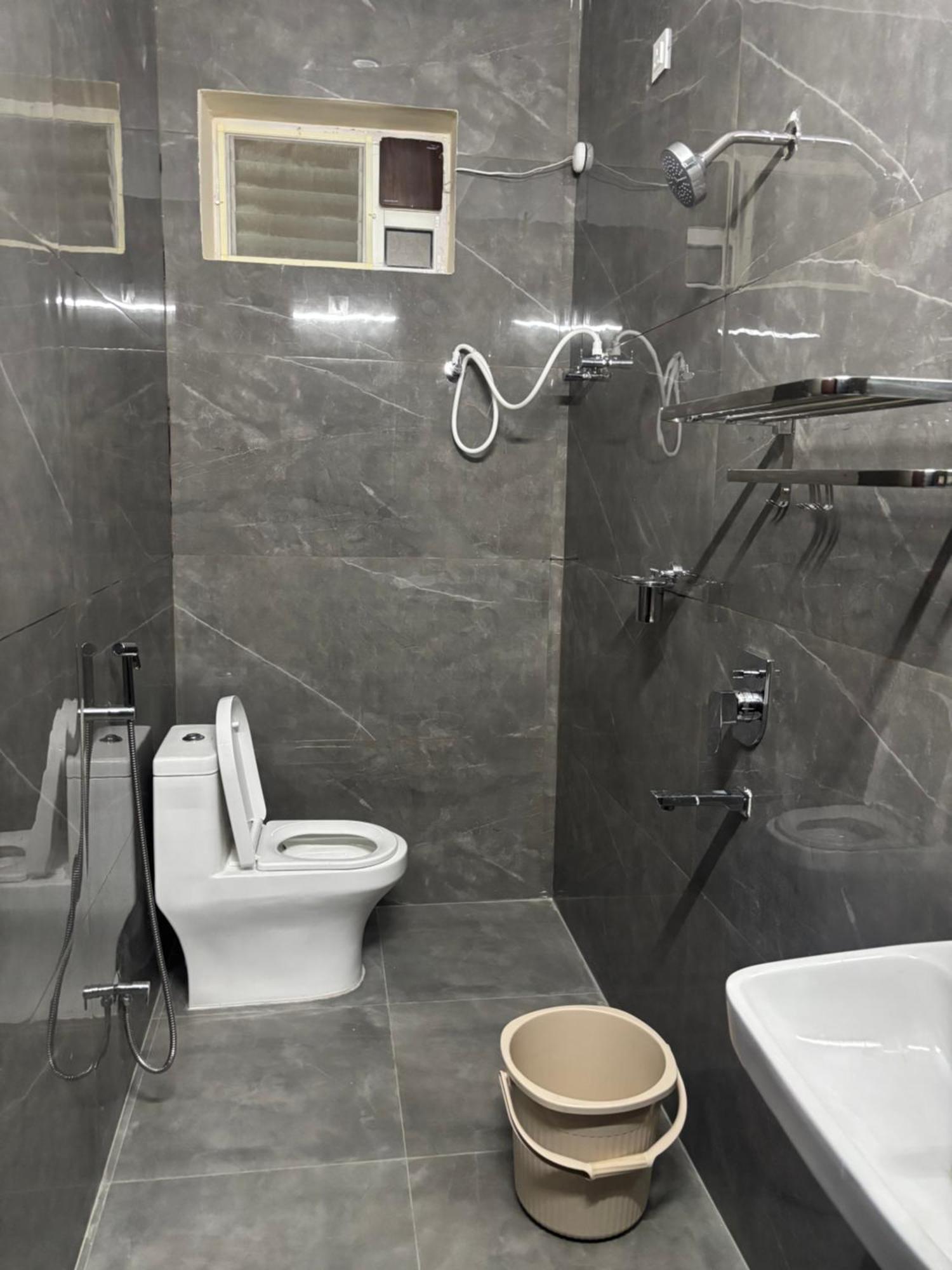 Nest Inn Homestay تيروباتي المظهر الخارجي الصورة