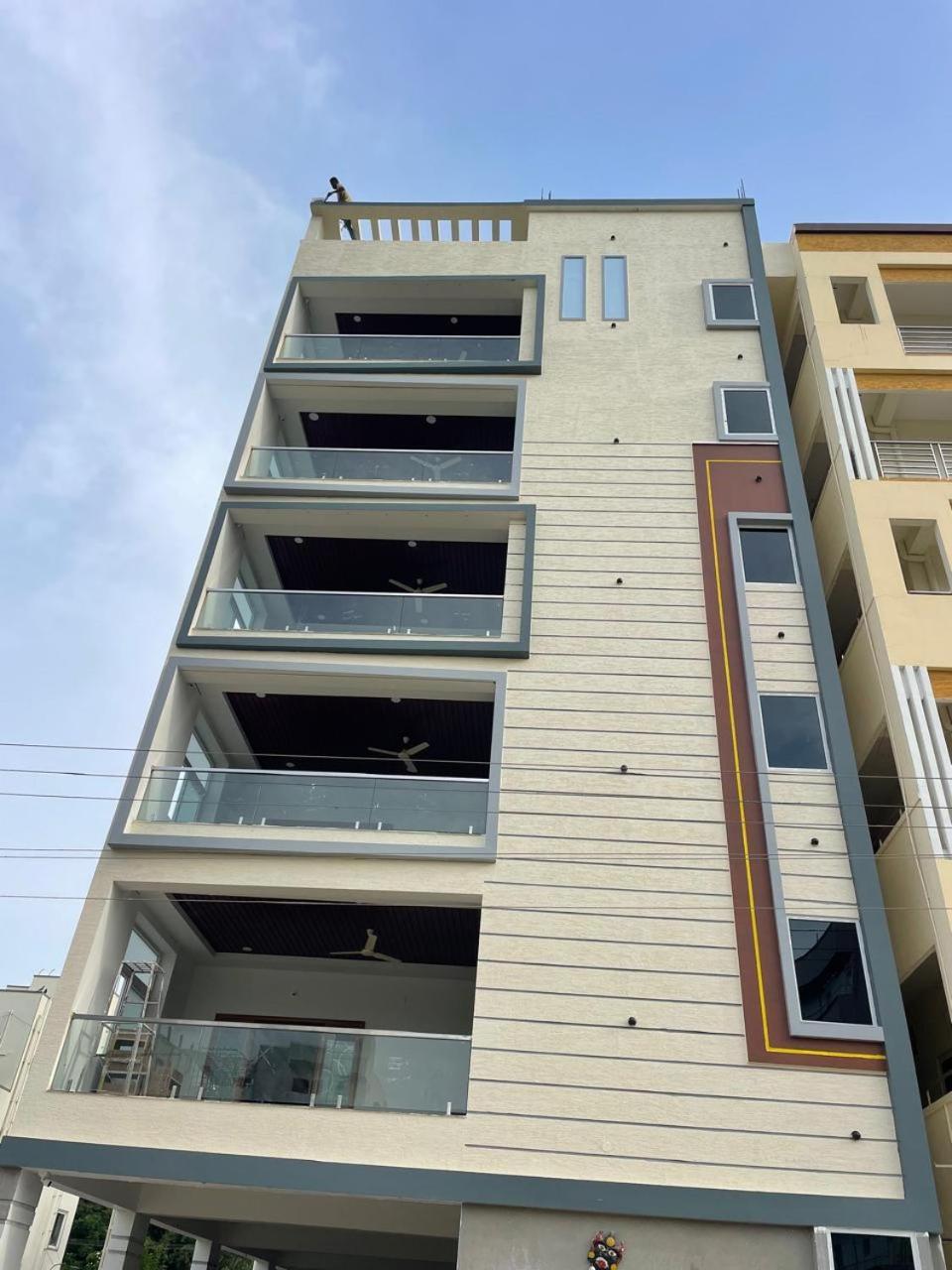 Nest Inn Homestay تيروباتي المظهر الخارجي الصورة