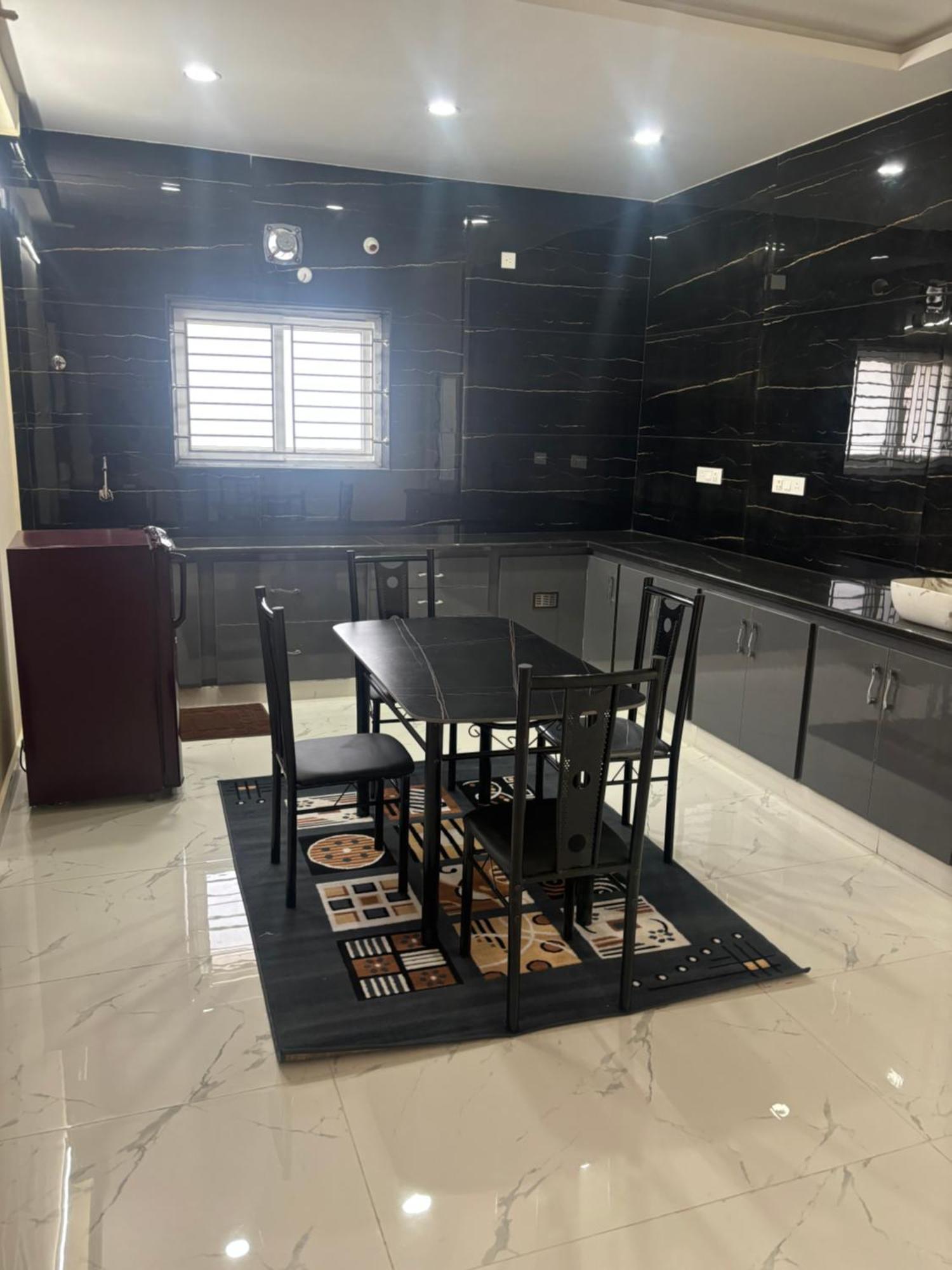 Nest Inn Homestay تيروباتي المظهر الخارجي الصورة