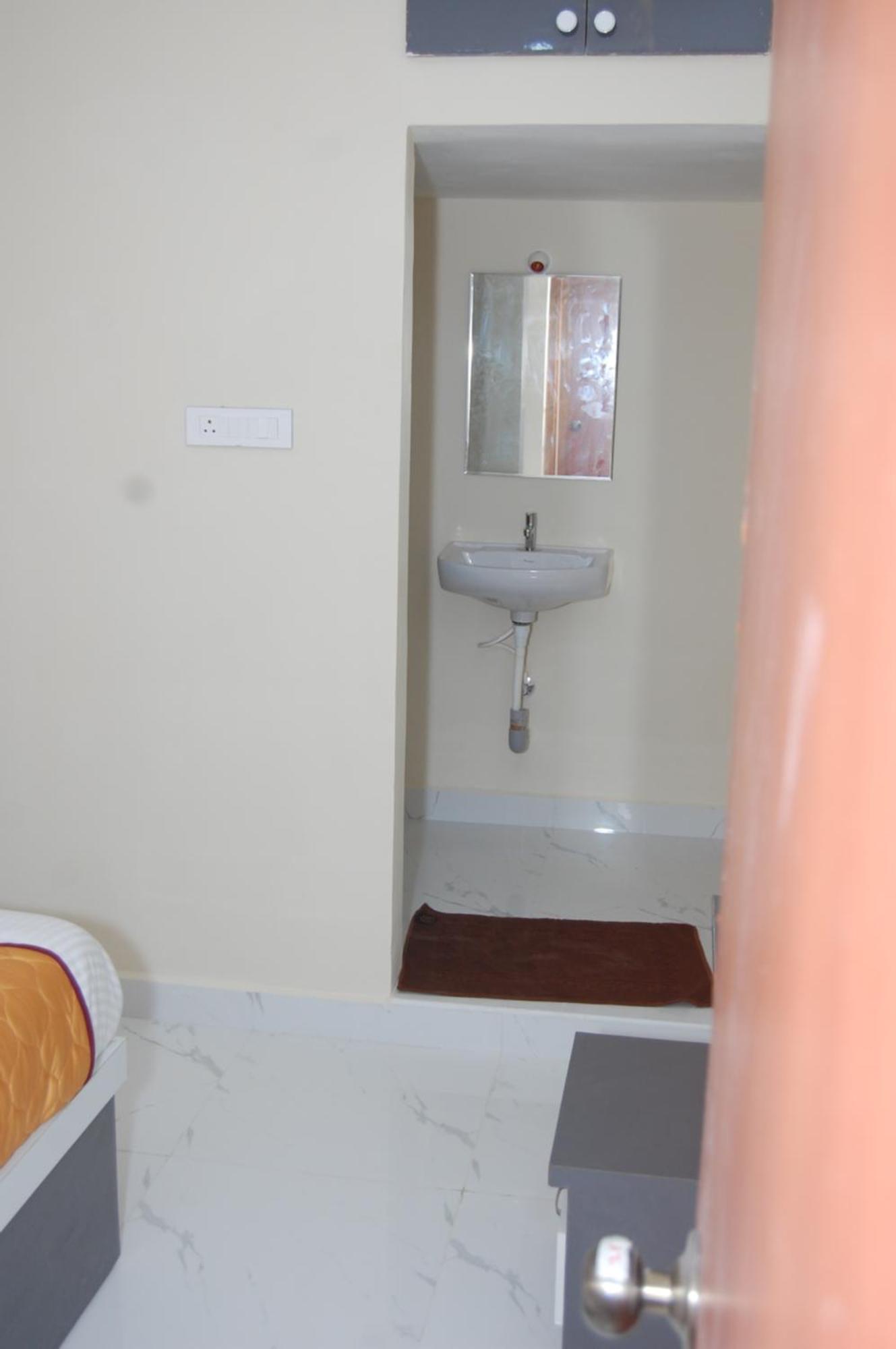 Nest Inn Homestay تيروباتي المظهر الخارجي الصورة