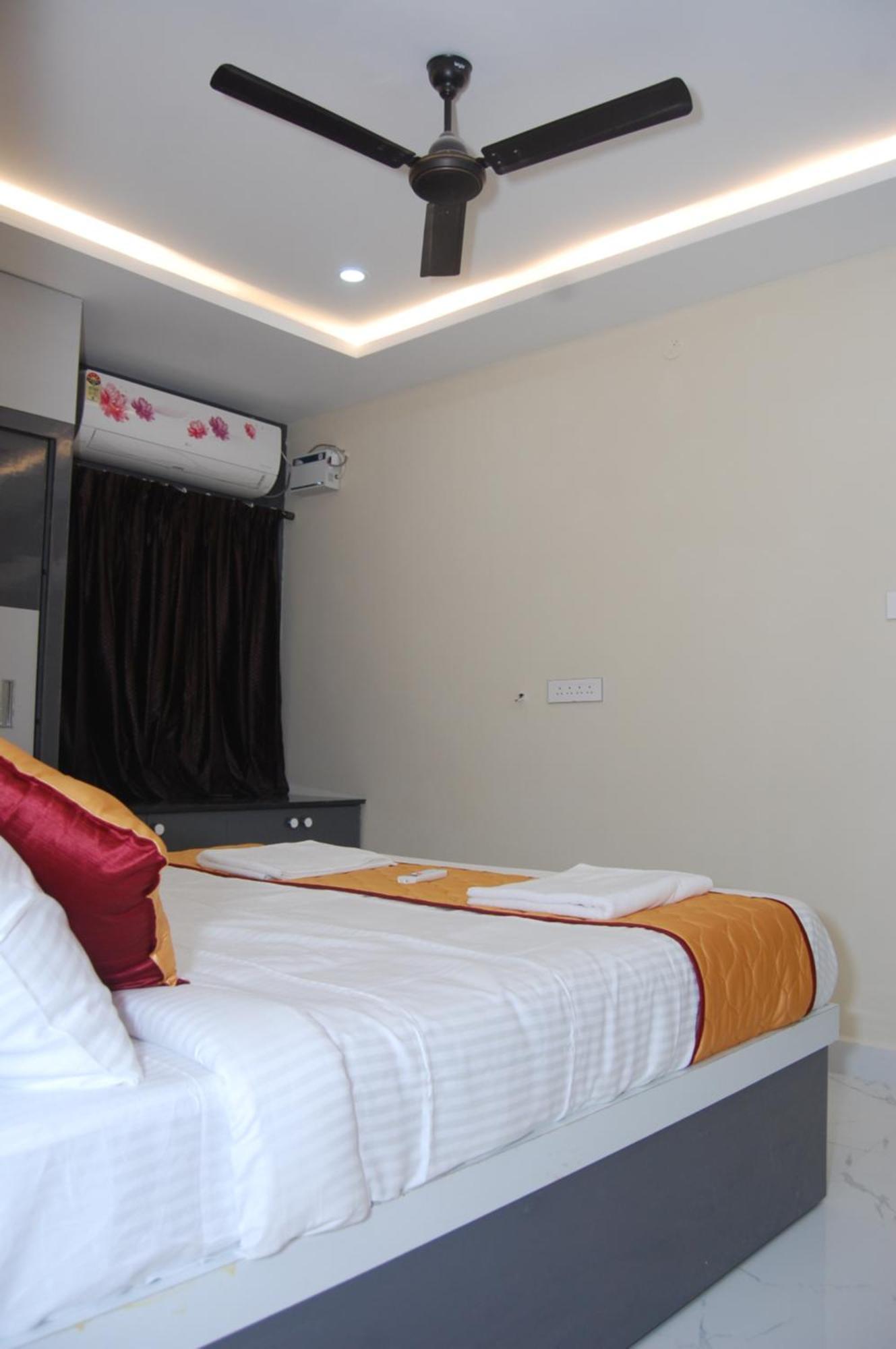 Nest Inn Homestay تيروباتي المظهر الخارجي الصورة